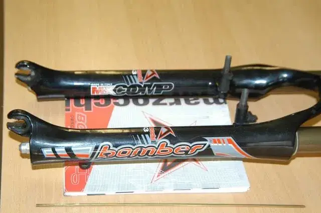 bomber forks 1.webp