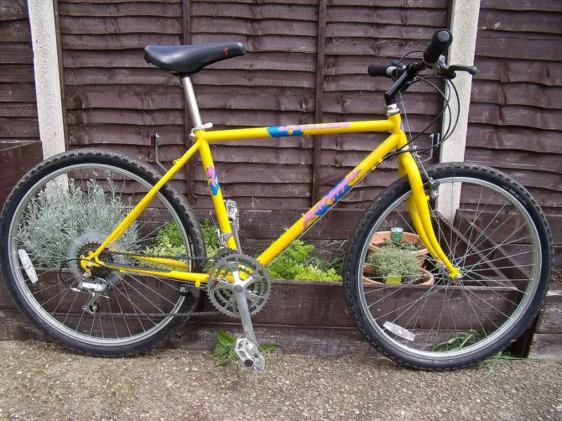 18 Specialized Rockhopper.webp
