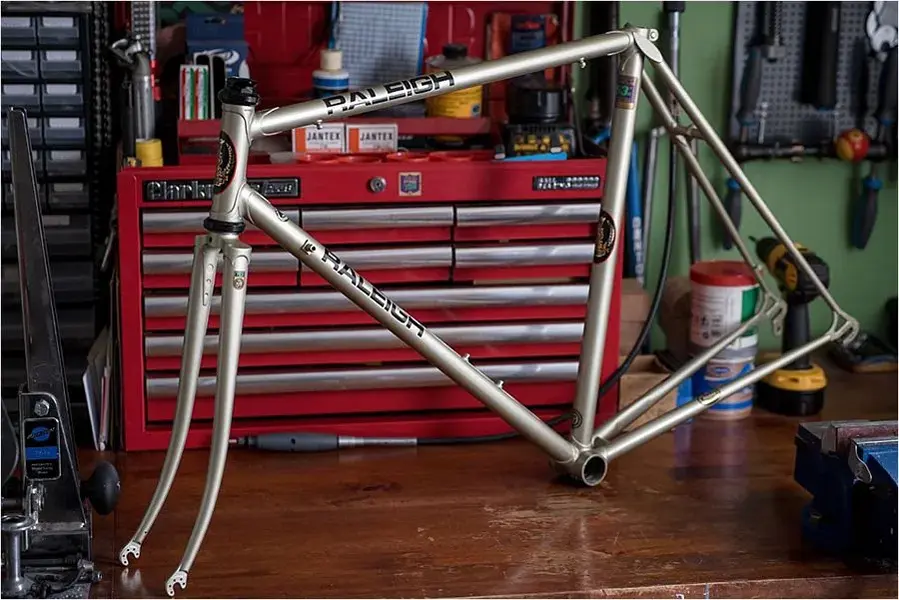 SB1995 SBDU Ilkeston Reynolds 753 Road Frame.webp