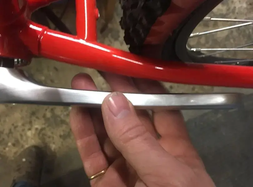 122.5mm UN70.webp