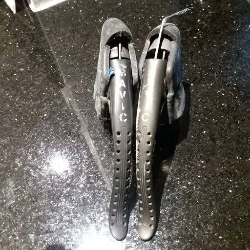 mavic_levers.webp