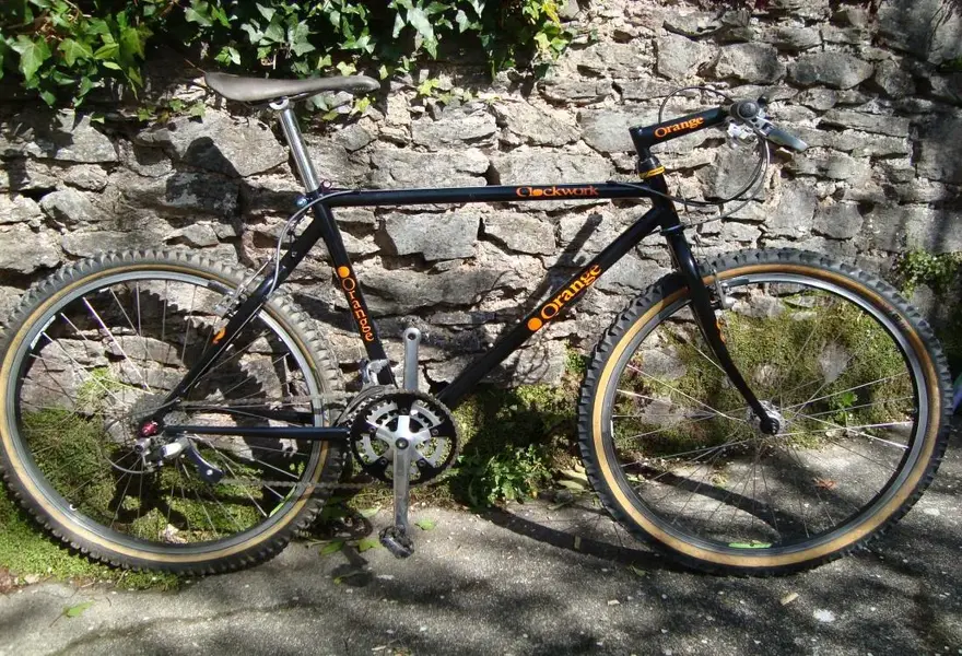 Orange%20Clockwork%201991%20(9)-1100x750.webp