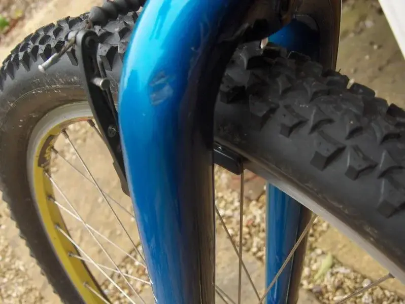 Front forks 2.webp