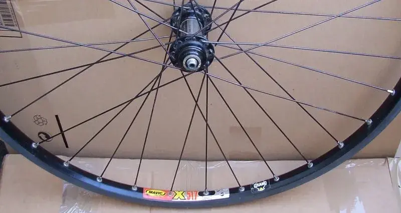 Mavic X517 Ceramic on Hope XC black.webp