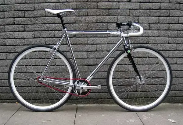 Charge-Plug-Racer-side-lo.webp