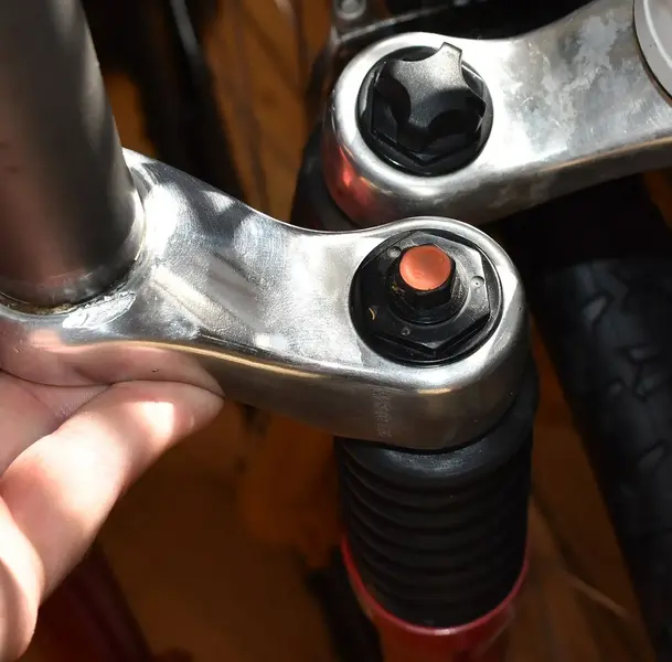 Rock Shox Judy XC top cap.webp