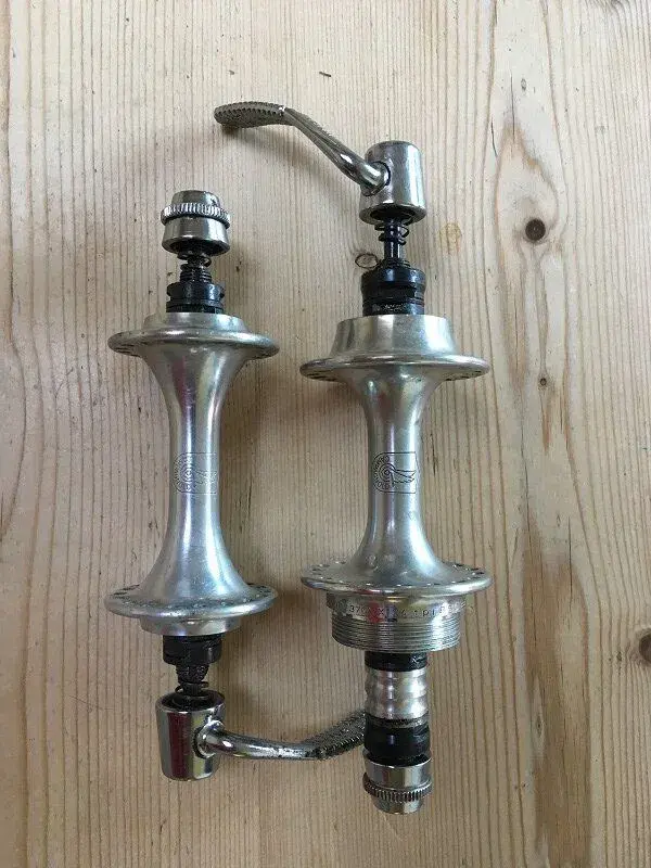 Campag Hubs RB.webp