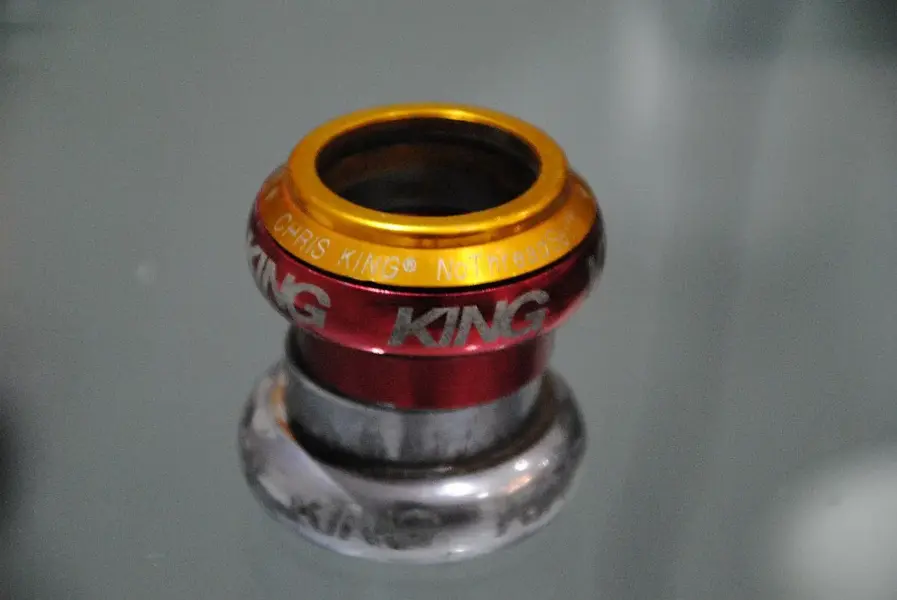 king aheadset.webp