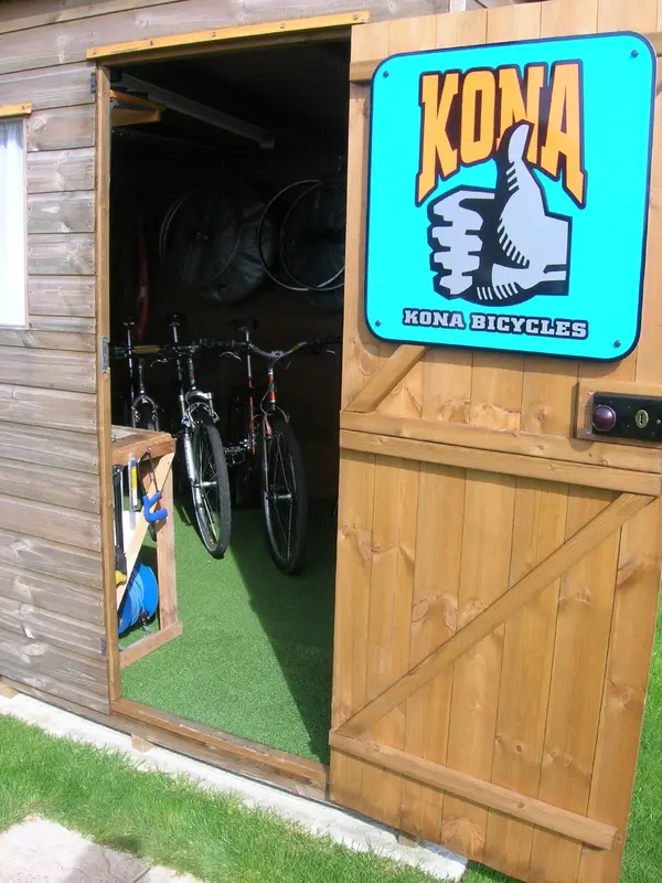 Kona Shop SIgn_4.webp
