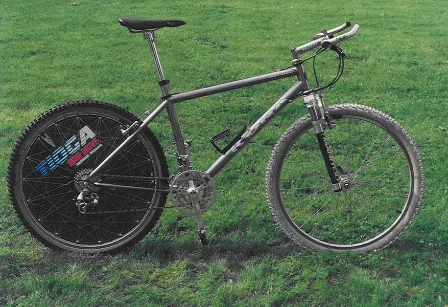 Kona Hei Hei 1993.webp