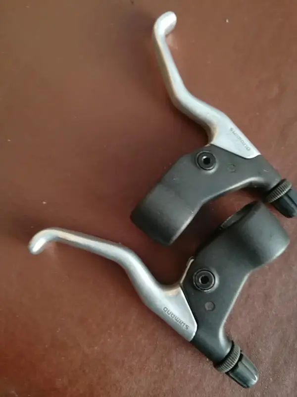 shimano levers 2.webp
