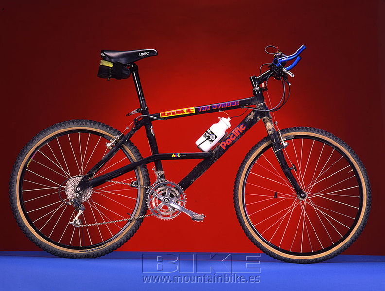 Pacific Cycles Brochures 89 90 91 94 95 pics 92 93 Retrobike