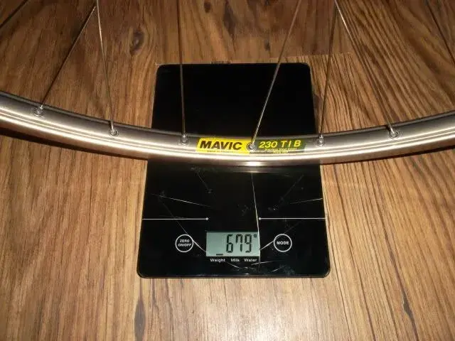 Front wheel weight.webp