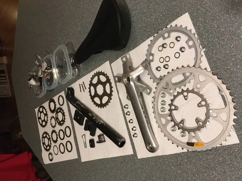 monster700-parts.webp