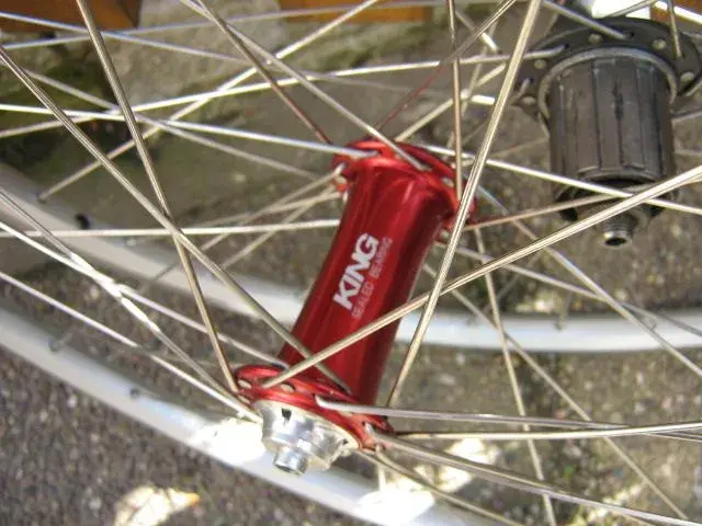 King, white carbon etc 029.webp