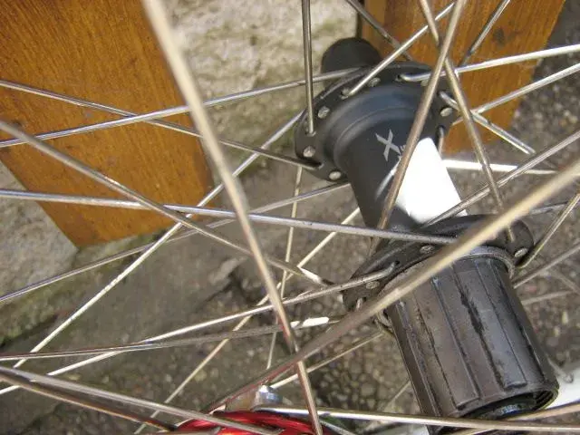 King, white carbon etc 030.webp
