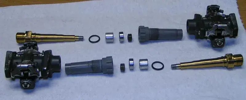 Specialized Pedals Stripped.webp