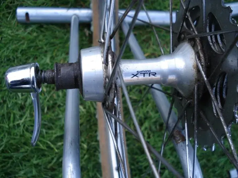 e2 rear.webp
