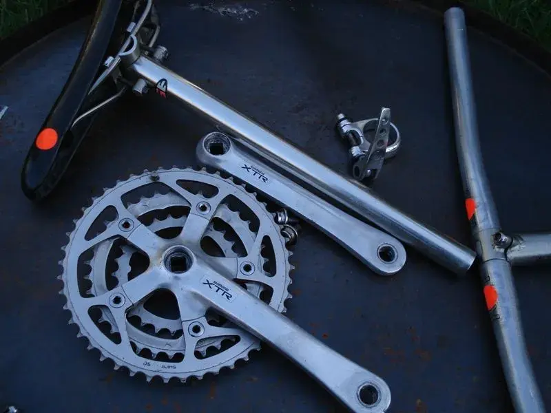 e2 parts.webp