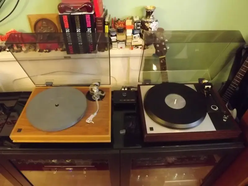 Turntable-1.webp