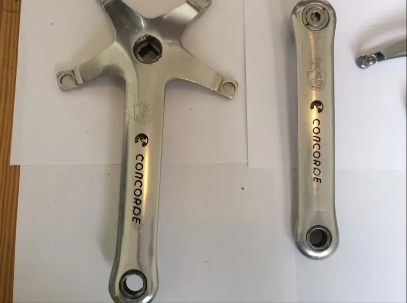 c chainset front.webp