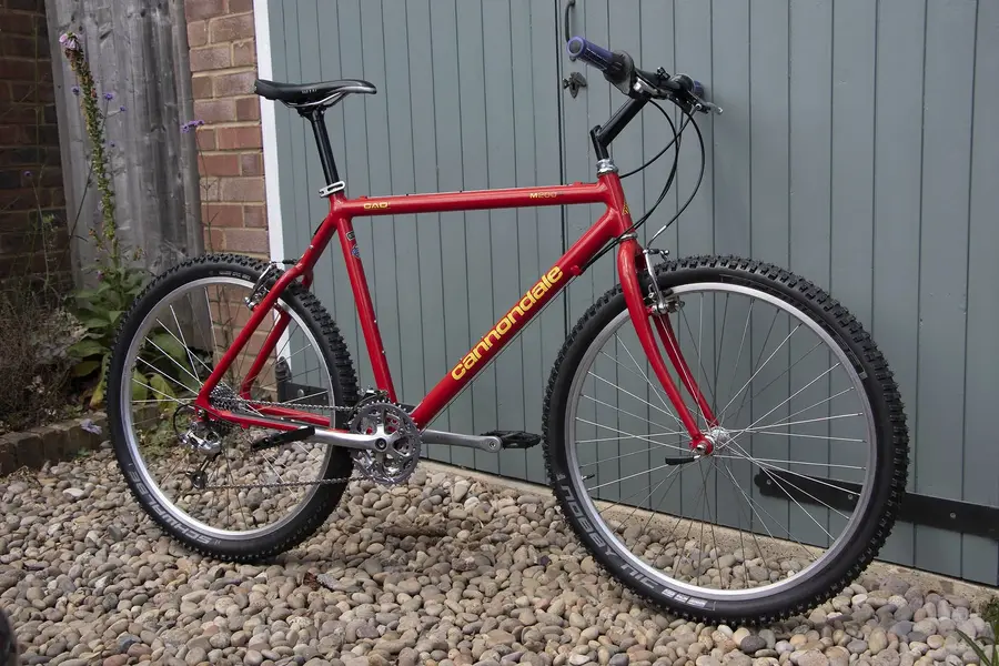 Cannondale m200 mountain bike deals