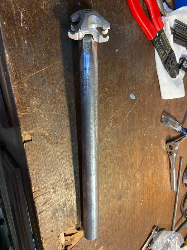 seatpost.webp