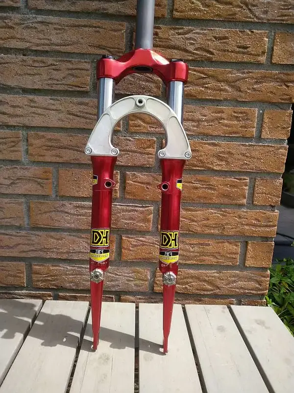 DH3 red for my Kona - small.webp