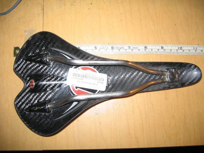 Bontrager Race XXX Lite Carbon - bottom.webp