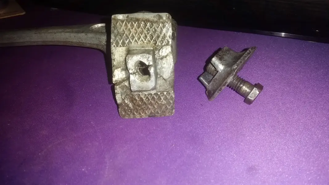 broken stand.webp