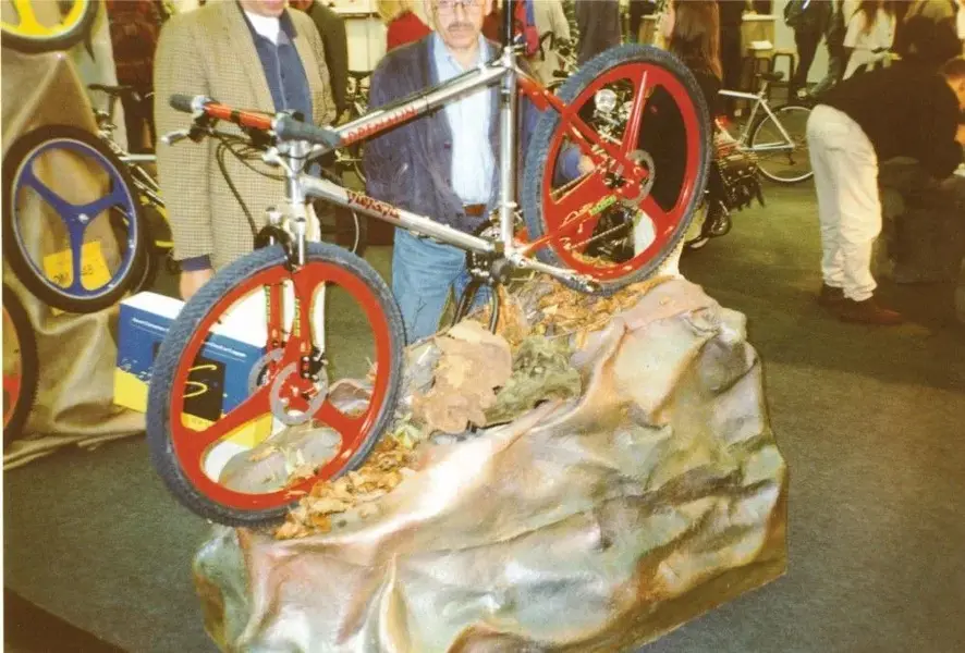 Hope Disc Brakes (Custom).webp