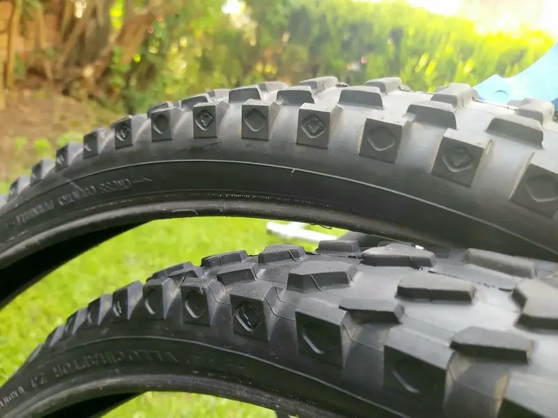 TYRES .webp