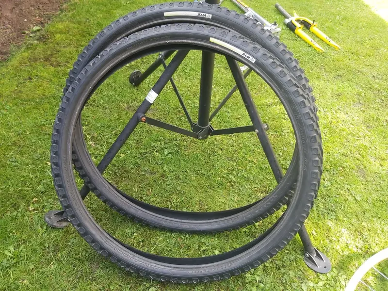 tyres tyres.webp