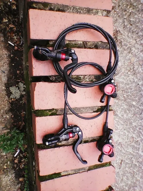 CR1brakes1.webp
