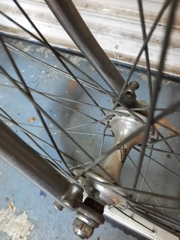 Suntour Sealed Front.webp