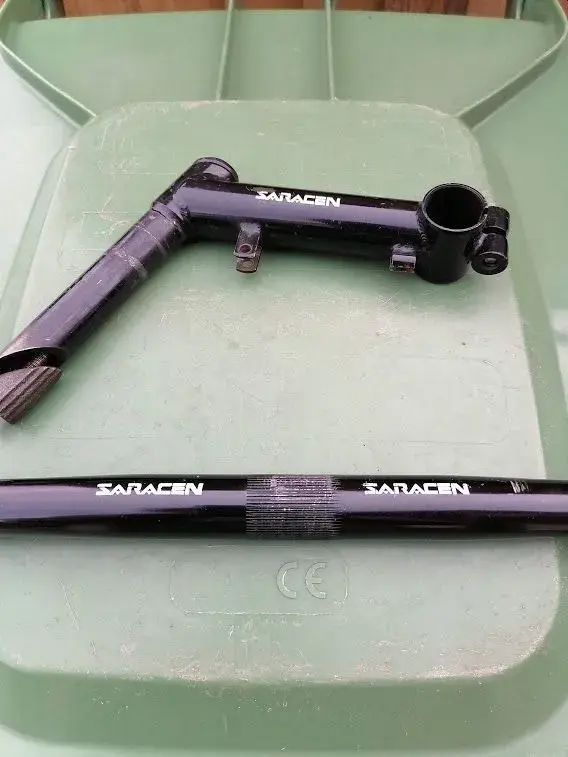 sarcen bars stem.webp