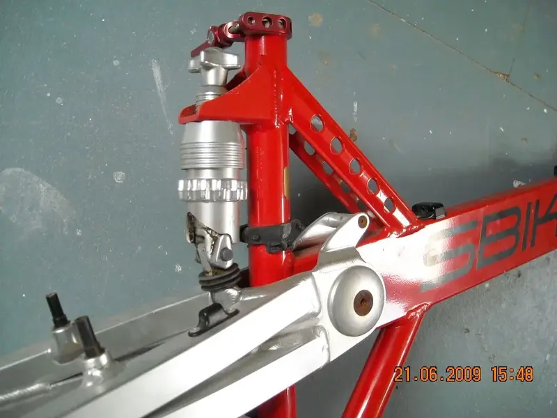 sbike rear susp.webp