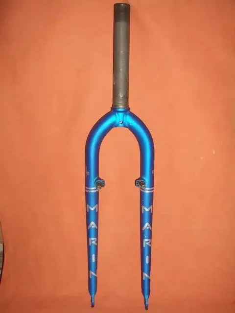Marin RockStar fork, pearlescent blue.webp