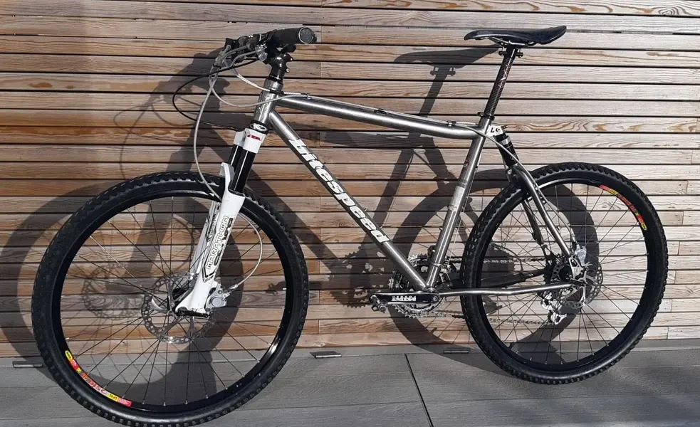 bike L side 1.webp