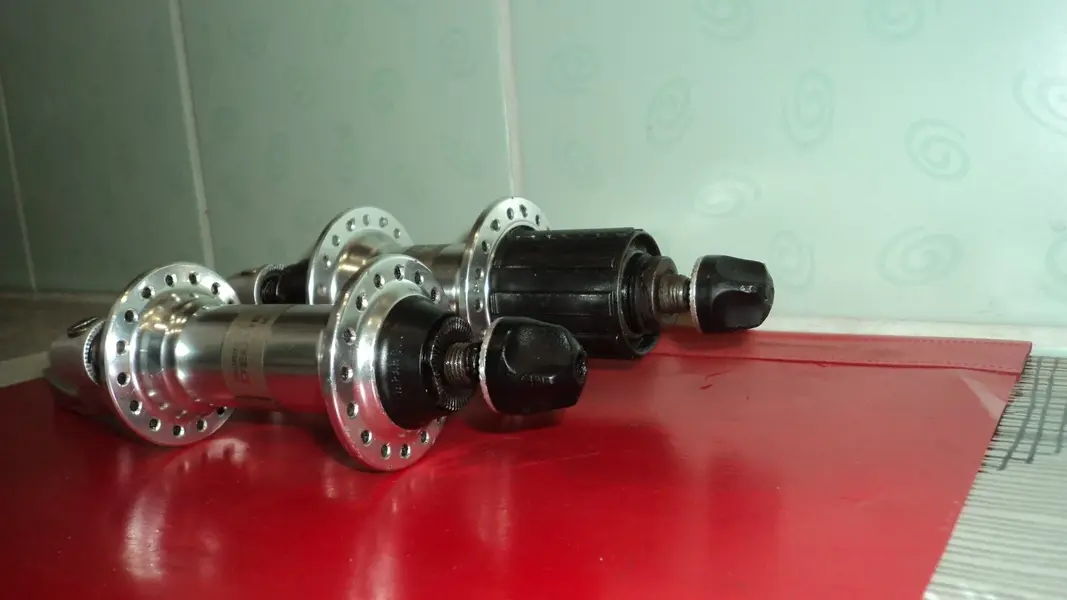 XT737HUBS2.webp