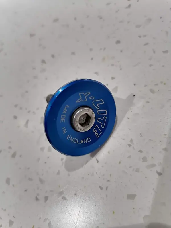 xlite top cap.webp