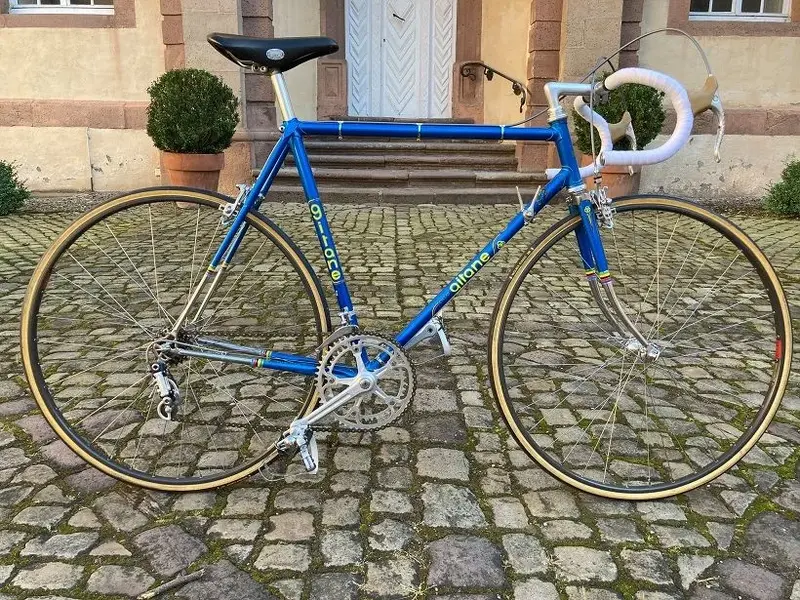 Gitane_right 40pct.webp