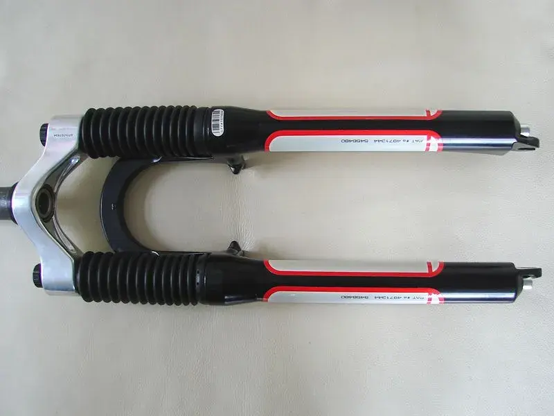 large_rockshox6.webp