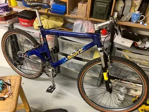 パーツ scott endorphin Ssize This 1999 Scott Endorphin is everything that was wrong with