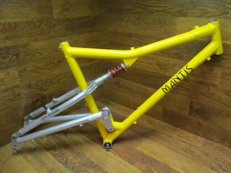 Mantis Pro Floater.webp