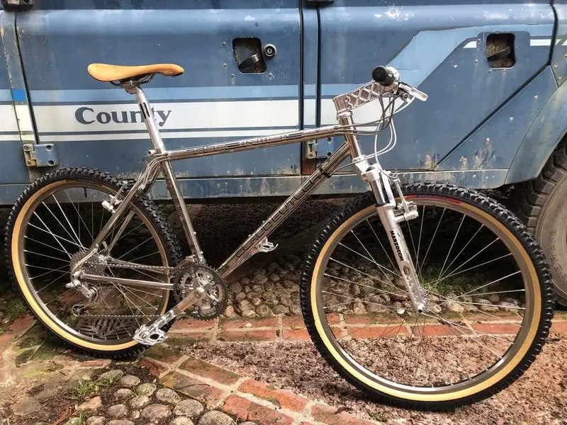 9.Peachy’s 1995 Claud Butler W.I. equipped Titanius.webp