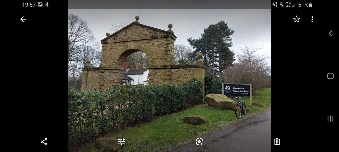 Screenshot_20210222-195759_Photos.webp