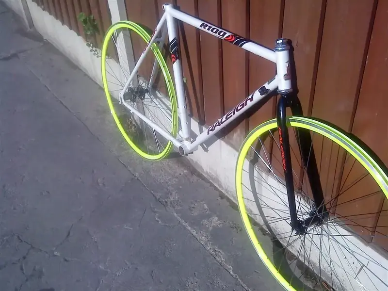 96 raleigh r100 cromo finished and riden Retrobike