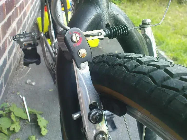 v brake.webp
