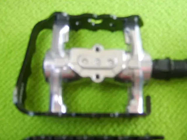 Pedals 007.webp